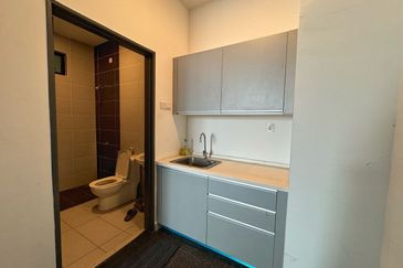 Austin 18 Versatile Business Suites