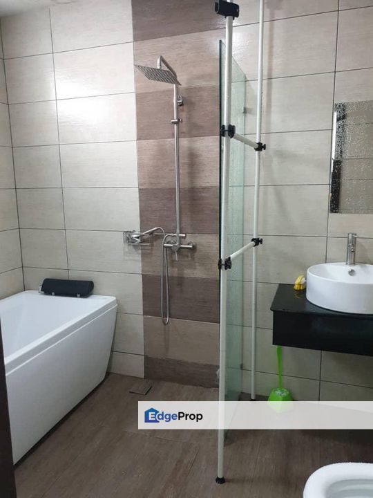 Molek Regency, Johor Bahru, Johor, 2 Bedroom 2 Bathroom, Facing Swimming Pool, Low Floor, Johor, Johor Bahru