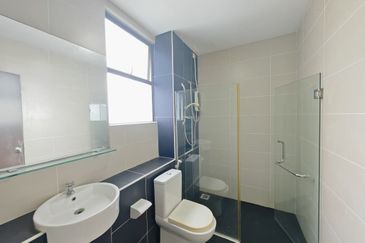 Seri Austin Luxury Apartment