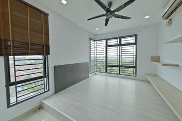 Seri Austin Luxury Apartment