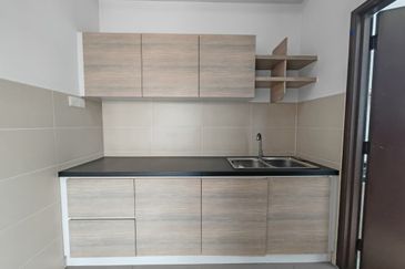 Seri Austin Luxury Apartment