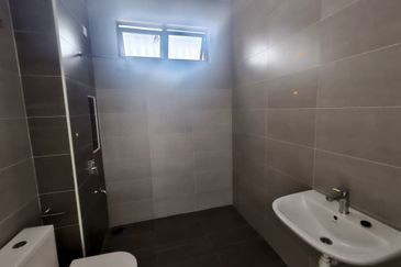 Austin Residence @Taman Mount Austin