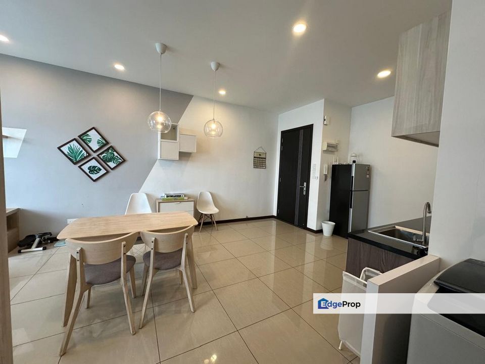 Molek Regency, Johor Bahru, Johor, Studio Unit, Fully Furnished, Swimming Pool View, Johor, Johor Bahru