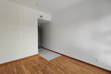 Senibong Cove Waterway Residences