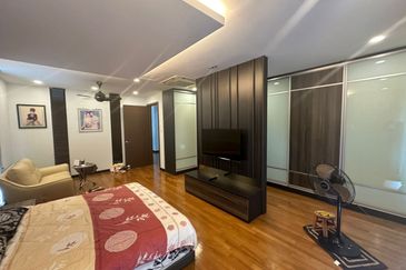 The Straits View Residences