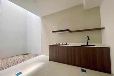 Austin Residence @Taman Mount Austin