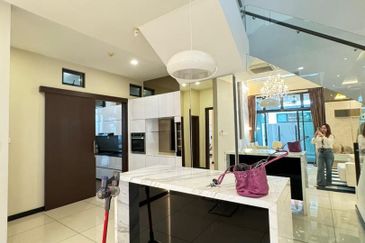 The Straits View Residences