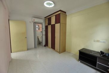 Sri Lanang Flat (Rumah Pangsa Sri Lanang)