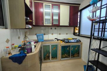 Sri Lanang Flat (Rumah Pangsa Sri Lanang)