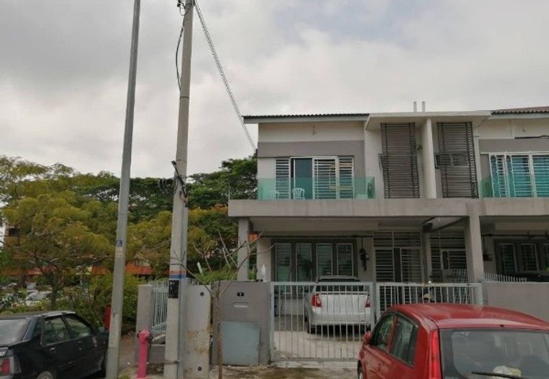 Taman Baiduri, Dengkil