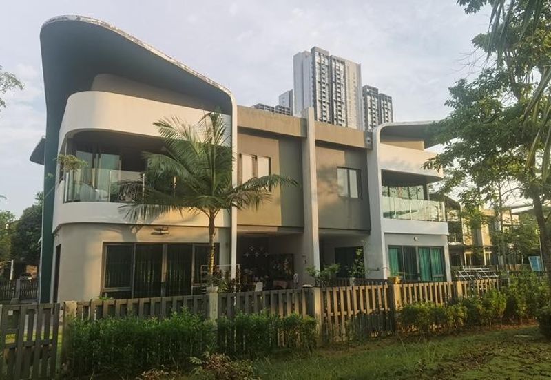 Lepironia Gardens, Setia Eco Glades