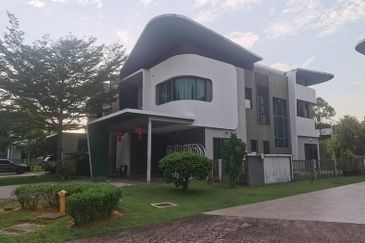 Lepironia Gardens, Setia Eco Glades