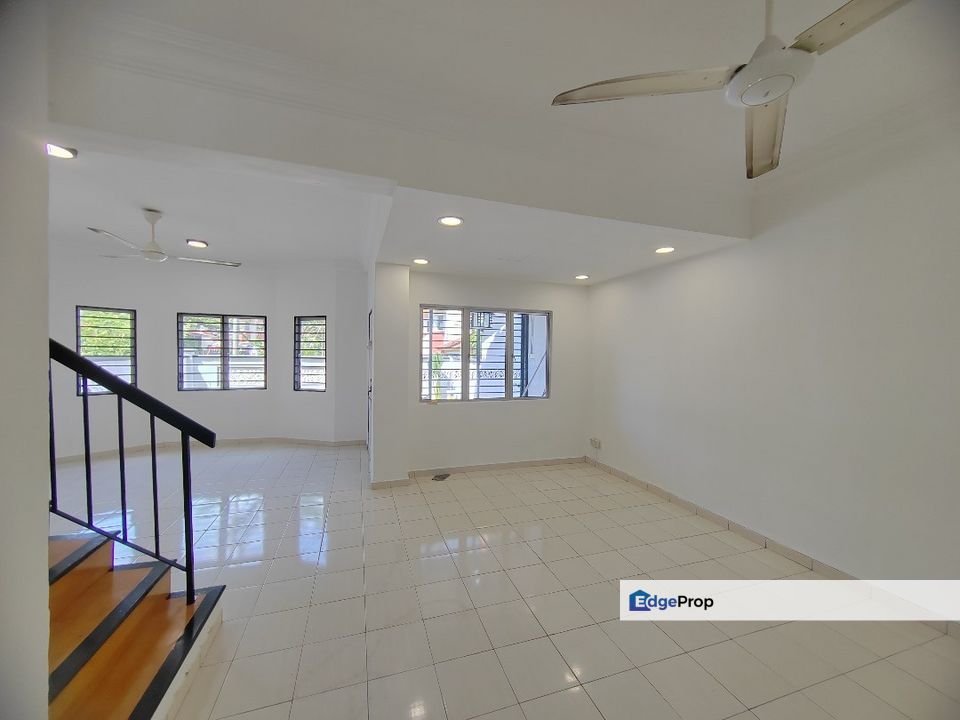 Laman Dillenia Nilai Impian 2 Storey Terrace, Negeri Sembilan, Nilai
