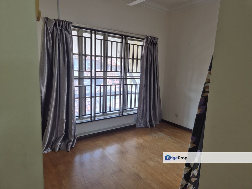 Putra Heights Section 10  Double Storey Super Link (26x75), Selangor, Subang Jaya