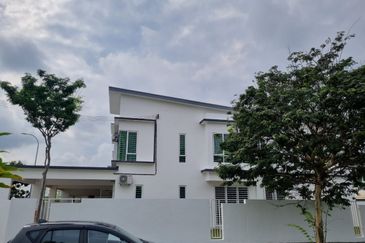 HIJAYU 3A @ BANDAR SRI SENDAYAN