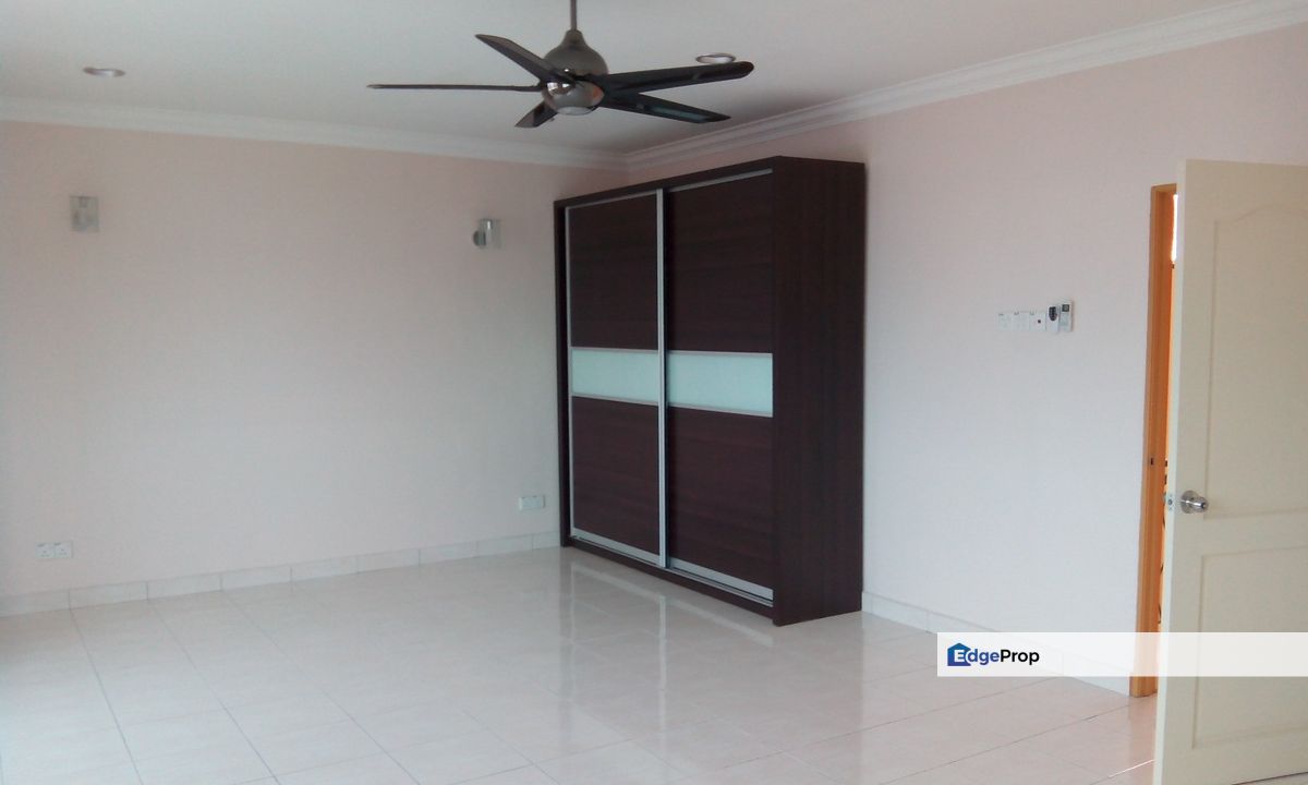 Klang Batu Belah 2.5 Storey Terrace House, Selangor, Klang