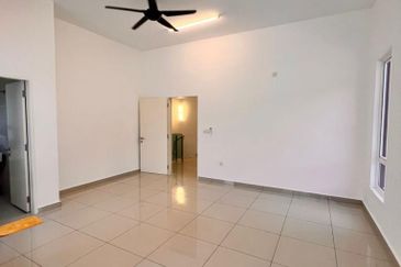 HIJAYU 3B @ BANDAR SRI SENDAYAN