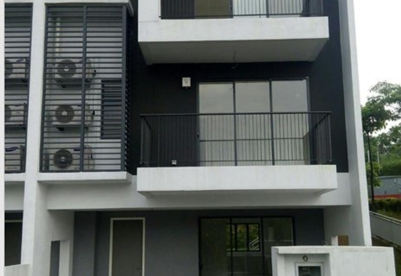 Andana Villa @ D'Alpinia