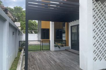 Taman Sri Hijau ( New Green Park )