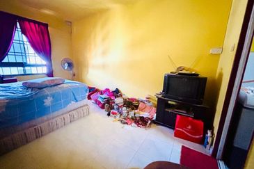 Sri Lanang Flat (Rumah Pangsa Sri Lanang)