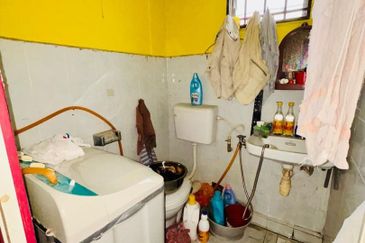 Sri Lanang Flat (Rumah Pangsa Sri Lanang)