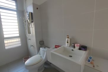 Austin Residence @Taman Mount Austin