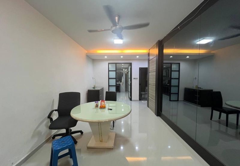 Taman Sutera Perling