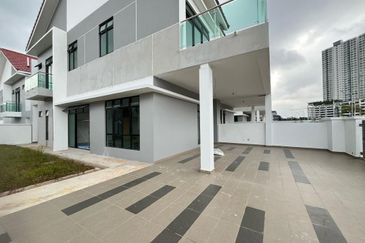 Jalan Mutiara Emas 2/32