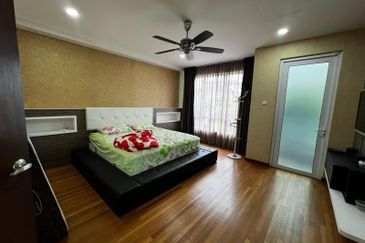 Isola Villa @ Senibong Cove