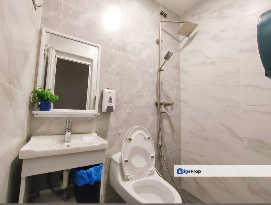 Taman Nusa Sentral, Nusajaya, Johor, 3 Storey Shop Lot, Budget Hotel Unit, Operation as Hotel, 22x75, Johor, 