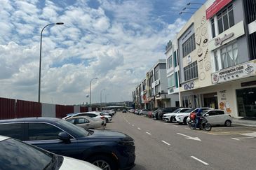 Crest @ Austin Emerald 1