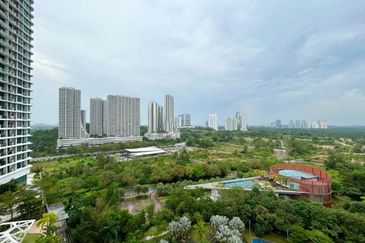 The M @ Medini Macrolink