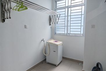 D Rich Executive Suites