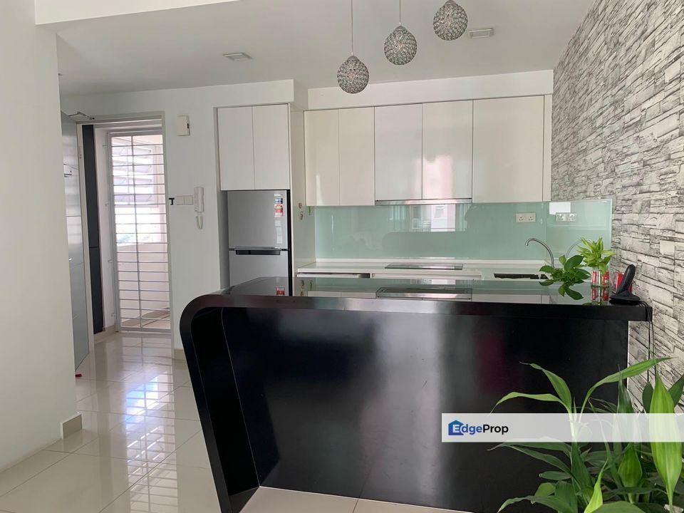 Tropez Residences @ Danga Bay, Johor Bahru, Johor, Renovated, Fully Furnished, Corner, 1 plus 1 Bed, Johor, Johor Bahru