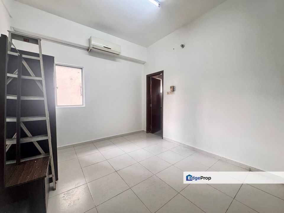 Pelita Indah Condominium, Johor Bahru, Johor, 3 plus 1 Bedroom, Gated Guarded, Low Floor, Johor, Johor Bahru