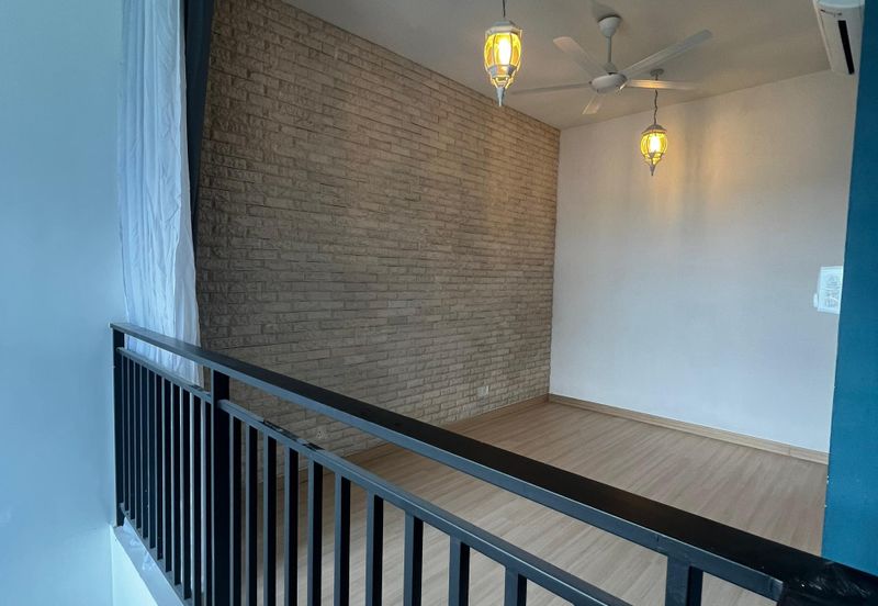 D Rich Executive Suites