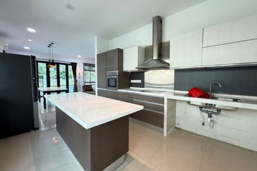 Horizon Hills, Horizon Hills, Johor, 2 Storey Semi D 35x90, Renovated, Golf View, 4 plus 1