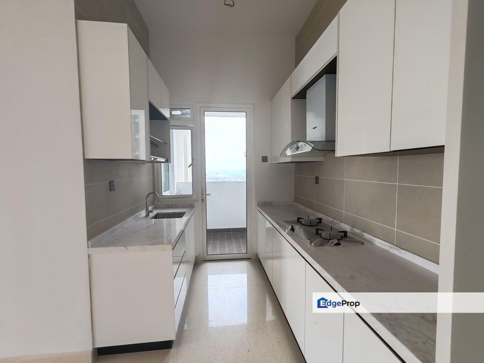 TriTower Residence @ Johor Bahru Sentral, Johor Bahru, Johor, 3 Bedroom 2 Bathroom, Near Ciq, High Floor, Johor, Johor Bahru