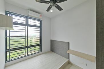 Seri Austin Luxury Apartment