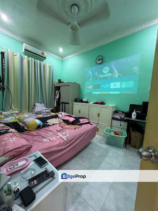 Taman Nusa Bestari 2, Skudai, Johor, 1 Storey End Lot with 10ft Land, 3 Bedroom 3 Bathroom, Johor, Skudai