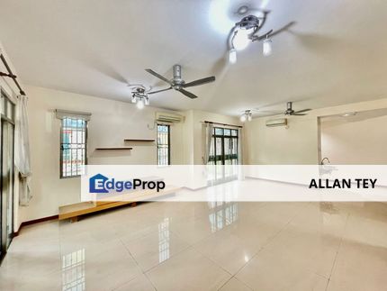 Taman Austin Heights / 2 Storey Link Bungalow / Partially Furnishing, Johor, Johor Bahru