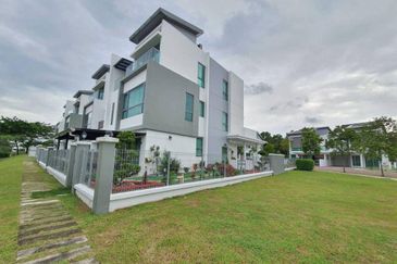 Sunway Lenang Heights