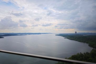 Puteri Cove Residences