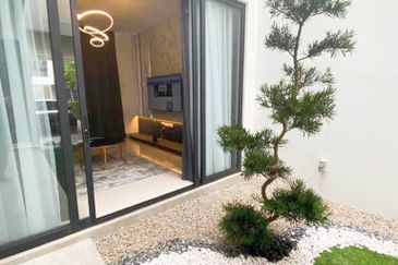 The Hills Residences, Senibong Cove