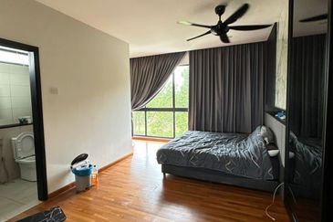 The Hills Residences, Senibong Cove