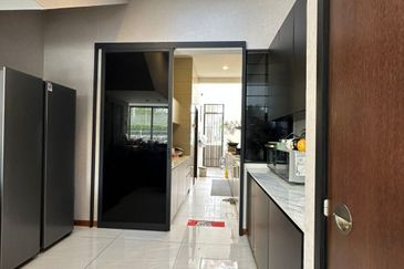 The Hills Residences, Senibong Cove