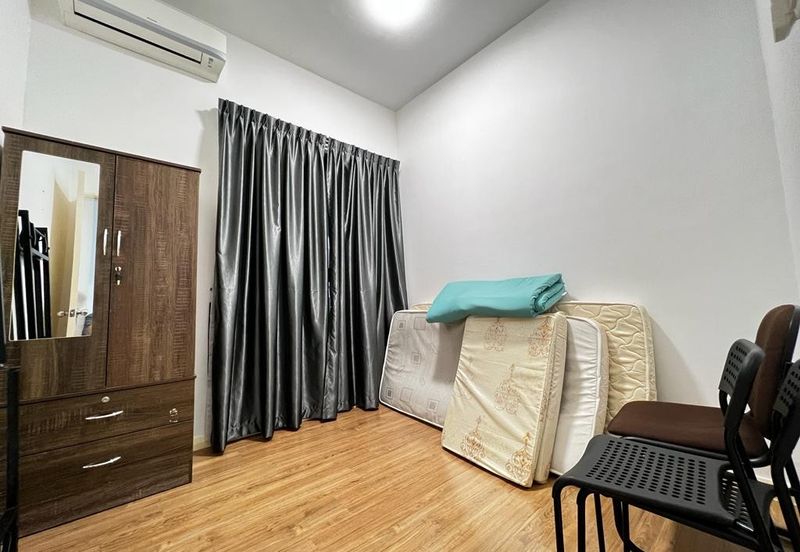 The WaterEdge Residences