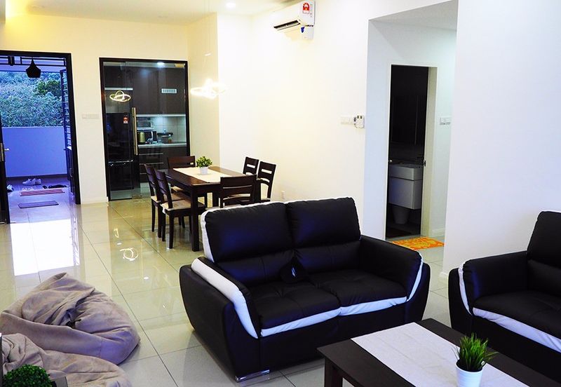 The WaterEdge Residences