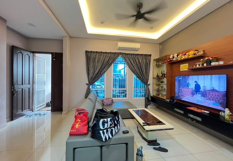 Austin Residence @Taman Mount Austin