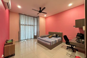 Austin Residence @Taman Mount Austin